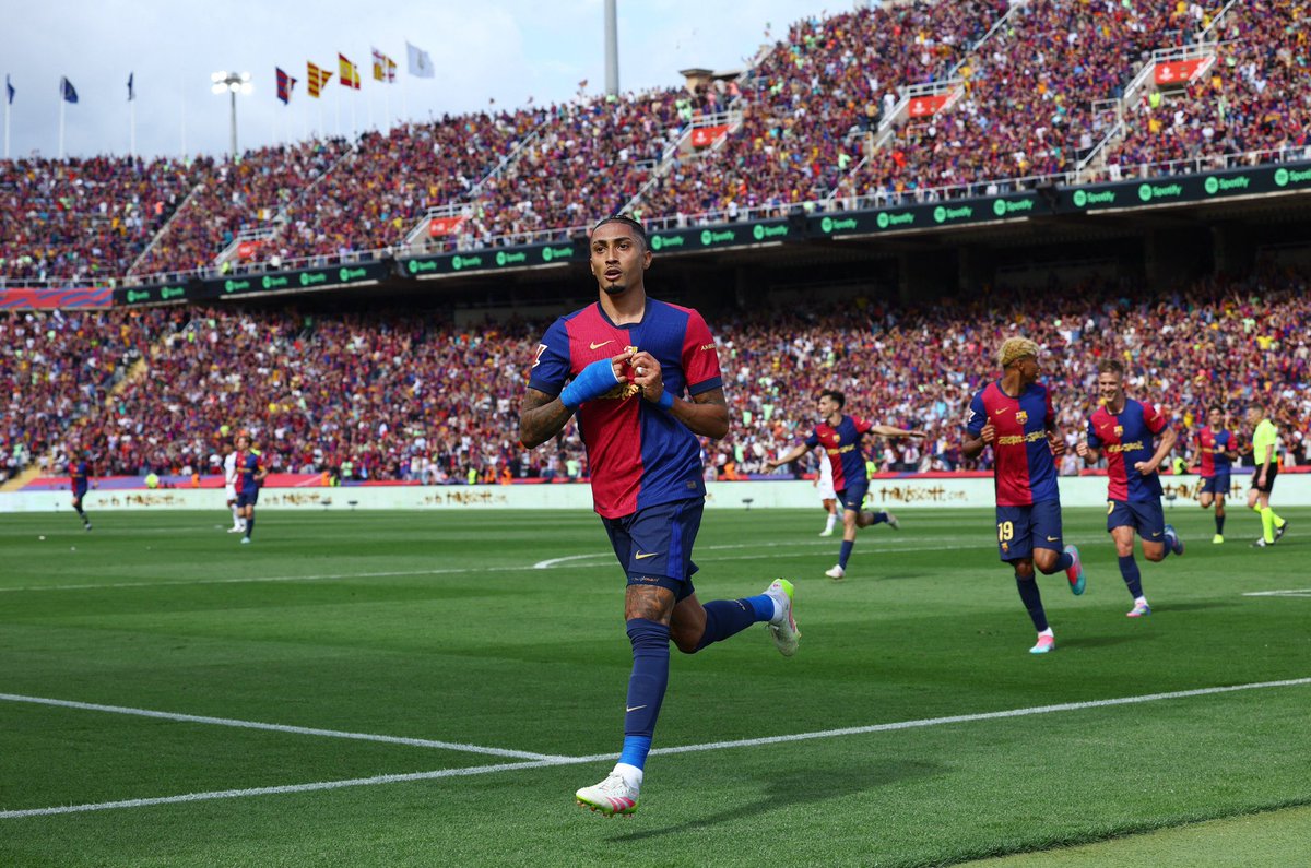 📃 اللقب يقترب كثيرًا..

#كلاسيكو_الأرض الرابع هذا الموسم يبتسم لـ #برشلونة ليقترب أكثر من تحقيق لقب الليجا

<a href="/AlroyaNewspaper/">جريدة الرؤية / ALROYA.OM</a> 
#برشلونه_ريال_مدريد