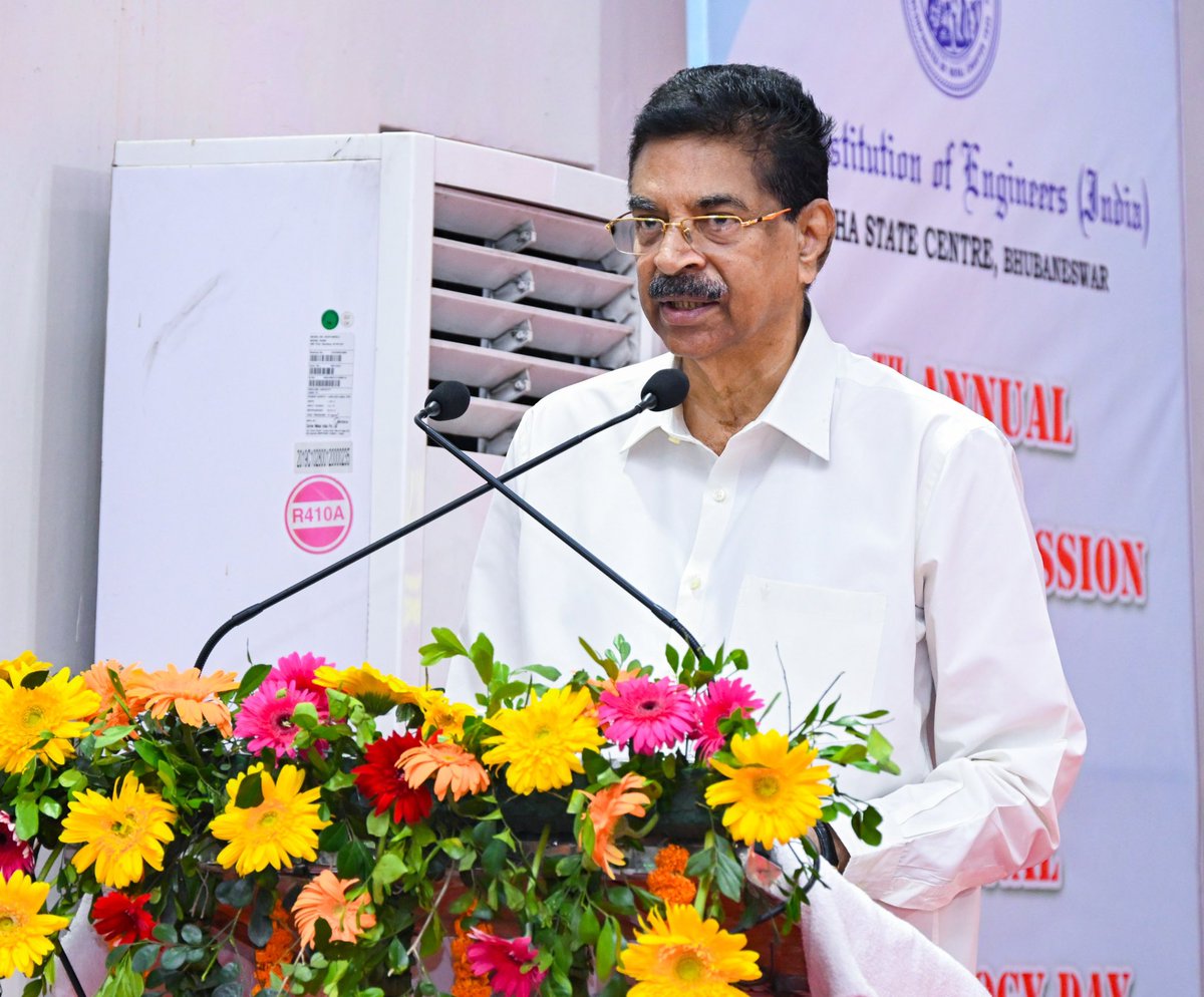 DrHariBabuK's tweet image. Pleased to attend the 64th Annual Technical Session of Institution of Engineering Odisha State Centre on #NationalTechnologyDay, alongside Hon’ble Minister Shri Krushna Chandra Patra. May 11 commemorates India’s Pokhran success—a defining symbol of scientific valor and strategic