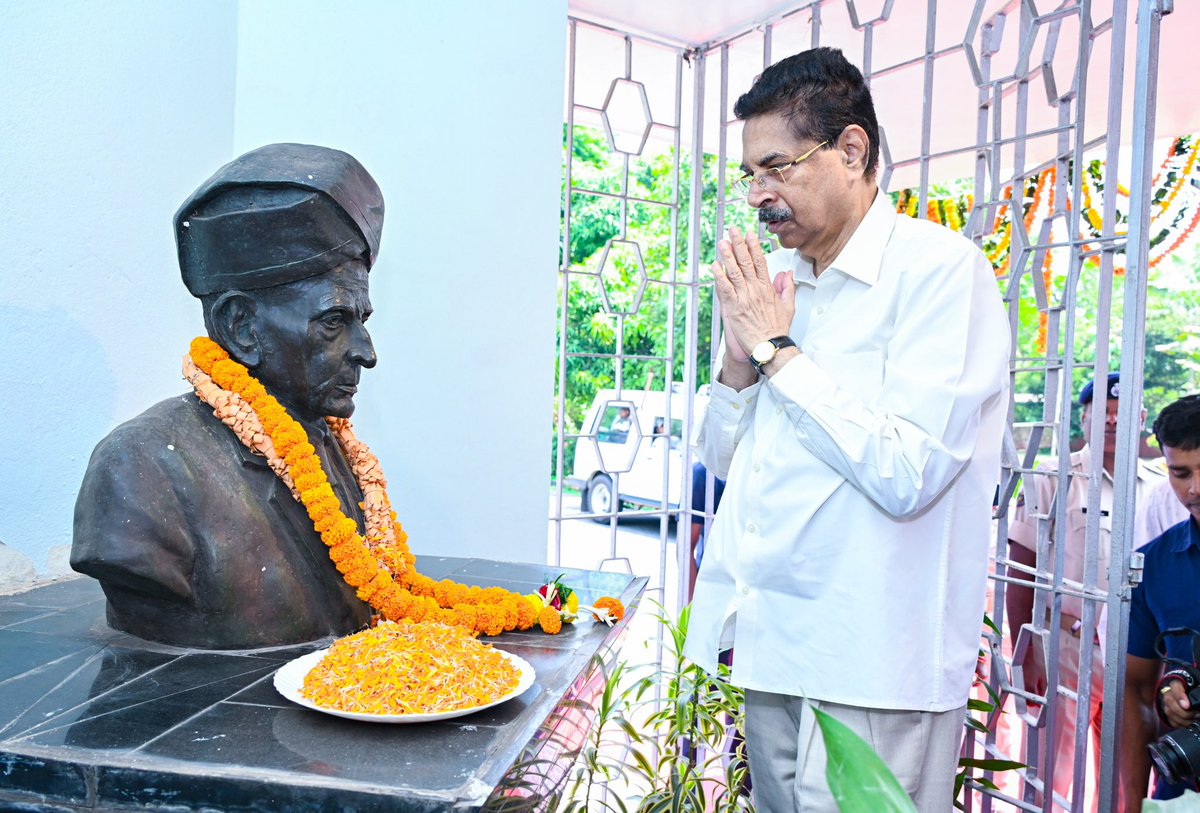 DrHariBabuK's tweet image. Pleased to attend the 64th Annual Technical Session of Institution of Engineering Odisha State Centre on #NationalTechnologyDay, alongside Hon’ble Minister Shri Krushna Chandra Patra. May 11 commemorates India’s Pokhran success—a defining symbol of scientific valor and strategic