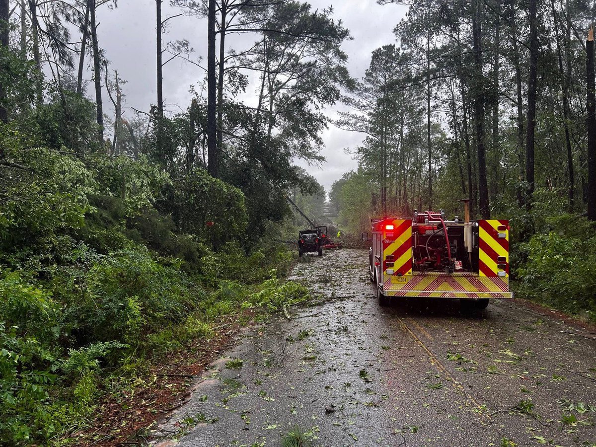 FL Division of Emergency Management (@flsert) on Twitter photo Following yesterday’s tornado in Holmes County, <a href="/FLSERT/">FL Division of Emergency Management</a> is in close coordination with local officials to provide requested support.
Damaging winds, isolated tornadoes, hail & flash flooding will continue across N & Central FL today — residents should monitor weather alerts. Following yesterday’s tornado in Holmes County, <a href="/FLSERT/">FL Division of Emergency Management</a> is in close coordination with local officials to provide requested support.
Damaging winds, isolated tornadoes, hail & flash flooding will continue across N & Central FL today — residents should monitor weather alerts.