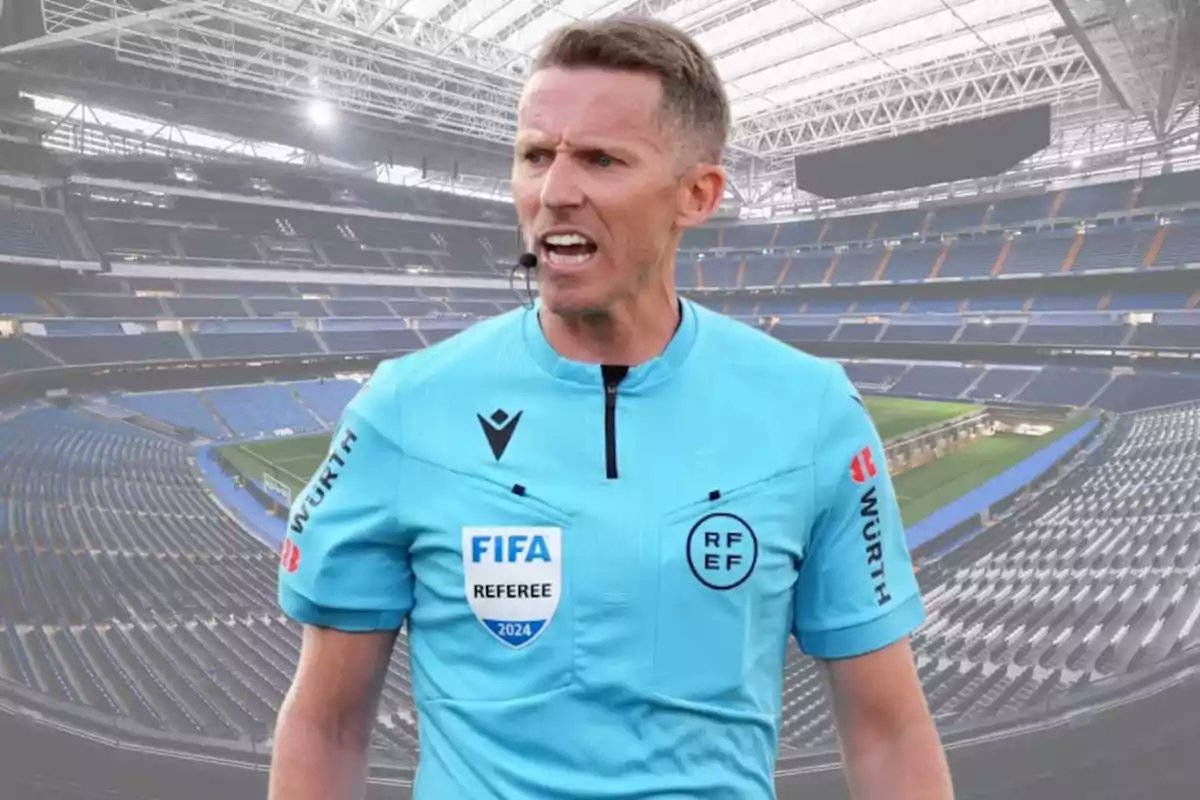 Repasemos el robo que ha intentado perpetrar Hernández Hernández:

- Penalti a favor del Madrid que es fuera de juego.
- Gol del Madrid en la que hay falta previa (no la revisa).
- Roja a Tchoumeni que no señala.
- Pita penalti por un piscinazo de Mbappé (se lo tiene que anular