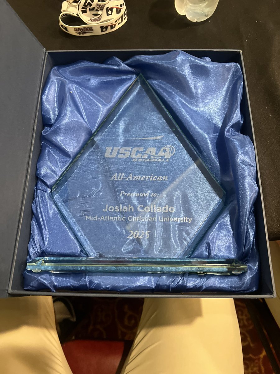 ColladoJosiah's tweet photo. Made our way to Dubois, PA. We got our National bid as the 4th seed. Had the All-American banquet today… https://t.co/egHeuOBfMJ