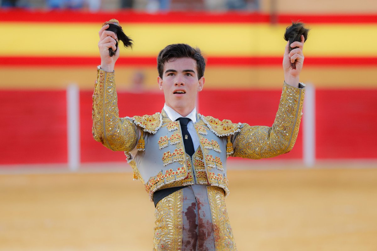 Lolo Gómez tweet media