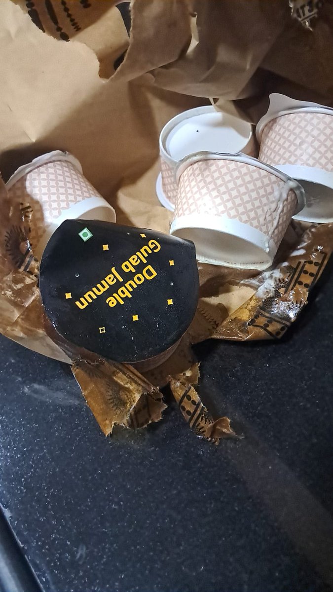 SaiG96's tweet photo. @zomatocare @zomato Absolutely unacceptable. My Mother’s Day order (ID: 6857323533) was delivered spilled, ruined, and inedible due to careless handling. The packaging was destroyed. This ruined a special occasion. Immediate refund or compensation is expected. #zomatofail https://t.co/NLLCtDTteg