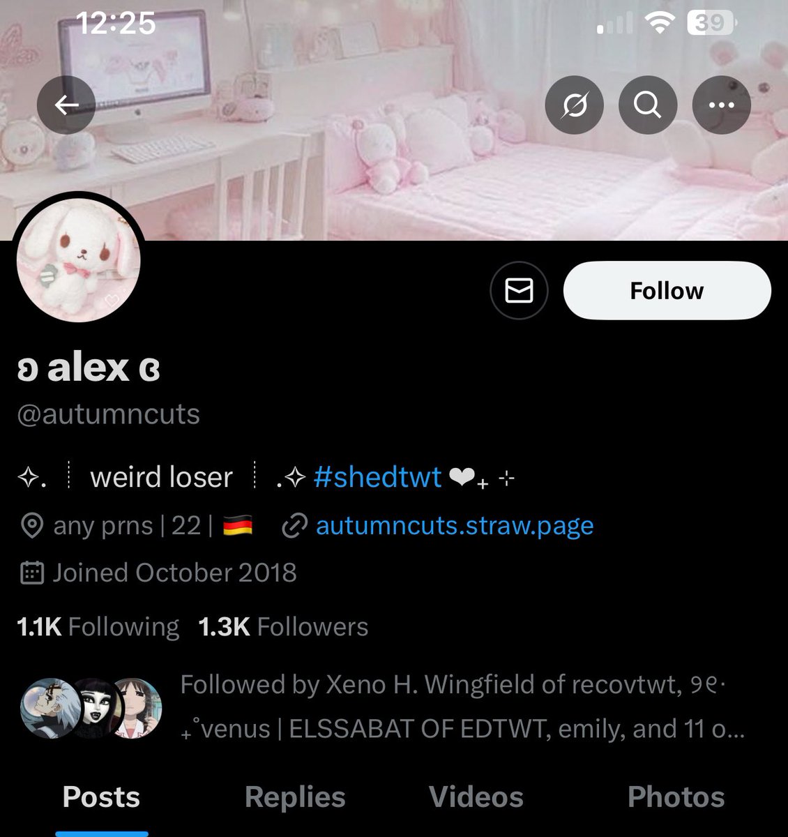 cndypaws's tweet photo. guys tons of yall follow omg...

@/ autumncuts is a 22 year old, the person in the photo is 16. haven't deeped dived to find out if they're actually dating. but i would unfollow. 
please rt this if you see it. https://t.co/TyaaWE6YzF