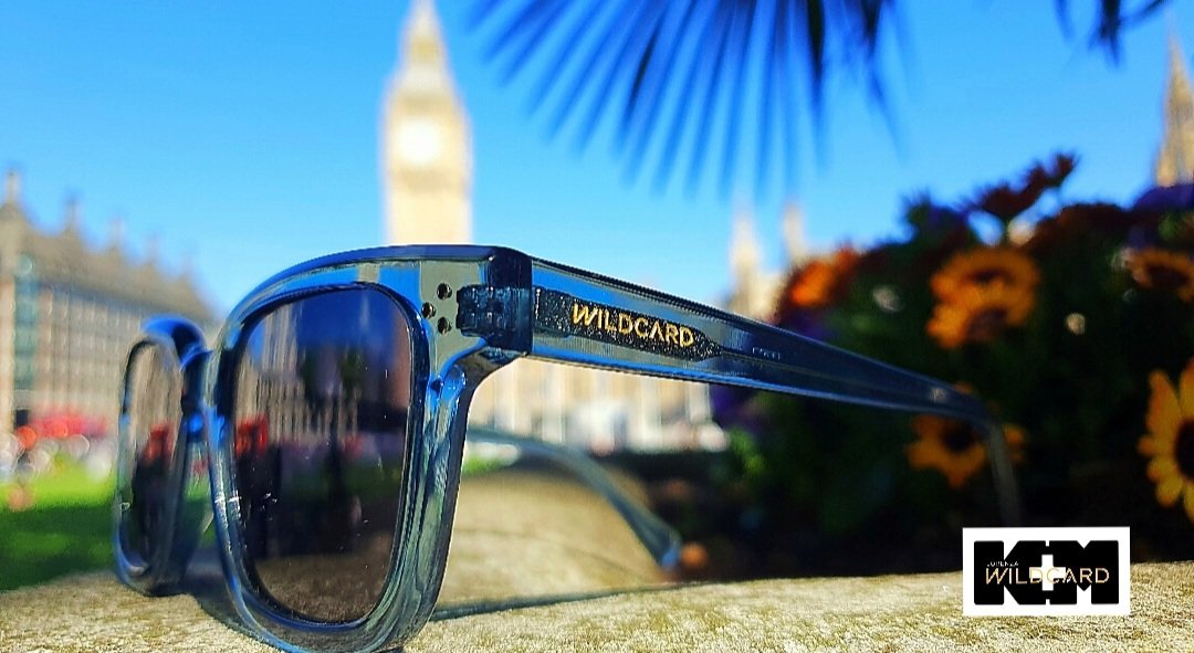 LorenzaWildcard's tweet photo. WILDCARD shades.
City edge. Tropical energy.
Causing heatwaves before they even drop.

K+M Bespoke 
@LorenzaWildcard  
https://t.co/WnWcC4A6Qz 

#SunglassesSeason
#StyleDrop
#IndieStyle
#LondonDesign
#LimitedEdition
#ComingSoon
#fashion
#icon #iconic
#style
#sunglasses https://t.co/pZwBeXE3ie