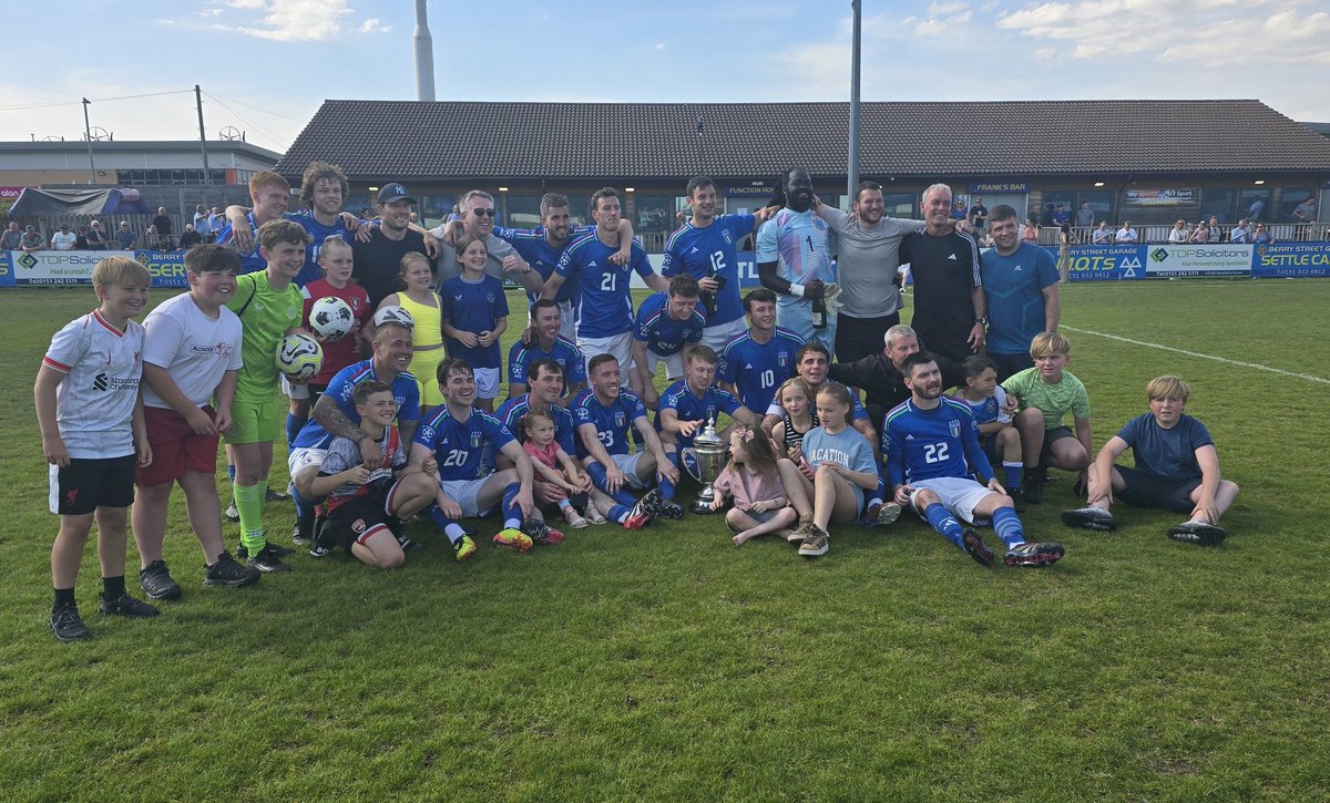 Merseyrail Business Houses League (@businesshouses2) on Twitter photo Congratulations to <a href="/HomeBargainFC/">Home Bargains F.C πππππ</a> who are our Senior Cup winners today π
1-1 in normal time to then win it on penalties.
Well done to everybody involved at the club, enjoy your day and night π» Congratulations to <a href="/HomeBargainFC/">Home Bargains F.C πππππ</a> who are our Senior Cup winners today π
1-1 in normal time to then win it on penalties.
Well done to everybody involved at the club, enjoy your day and night π»