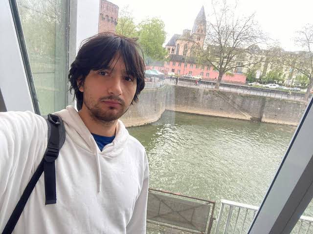 hakimlik sınavında yüksek puan almasına rağmen mülakatta elenip intihar eden hukukçu mert akdoğan’ı unutmadık #GençlerBunuUnutmaz