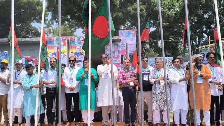 আওয়ামী লীগ আর দেশে আসতে পারবে না: শামছুজ্জামান দুদু