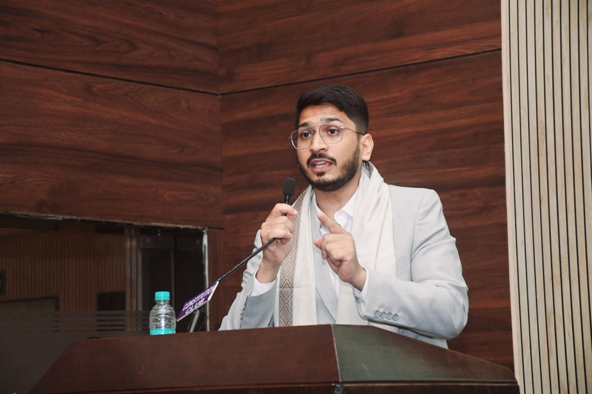 Naveshkumar_'s tweet photo. In Pics : I had the honour of addressing a seminar on #womenempowerment and gender equality held at constitution club of India, last week. It was humbling to share the dais with trailblazers from the administrative and legal fraternity, each a beacon of change in their own right https://t.co/5dSKe9sVDn