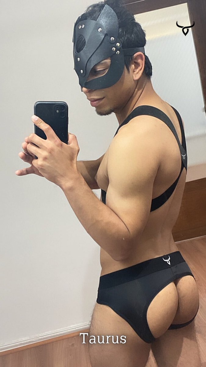 somostaurus's tweet photo. El frío está en la mente 🔥 Porque en el cuerpo jamás 😏 Y menos usando estas prendas tan sensuales 💣 @LuigiChian #LiberaTuInstintoAnimal 💪🏻 https://t.co/O5R98BzaUa