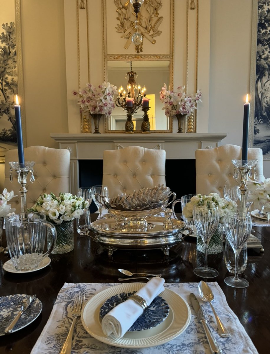 Fijne #Moederdag aan alle lieve mama’s, aan alle oma’s, aan alle pleegmama’s, aan alle mama’s die niet meer bij ons zijn, aan alle kinderen die hun mama missen, aan alle vrouwen die moeder willen worden....we hopen dat jullie een bijzondere dag hebben gehad met veel liefde!