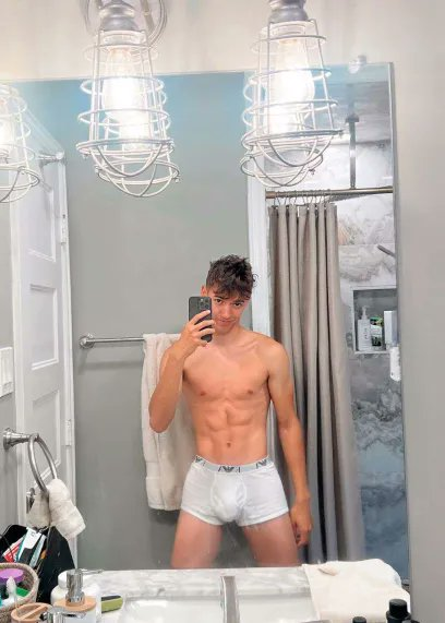 which hole do you want me to put it in first😵📷?