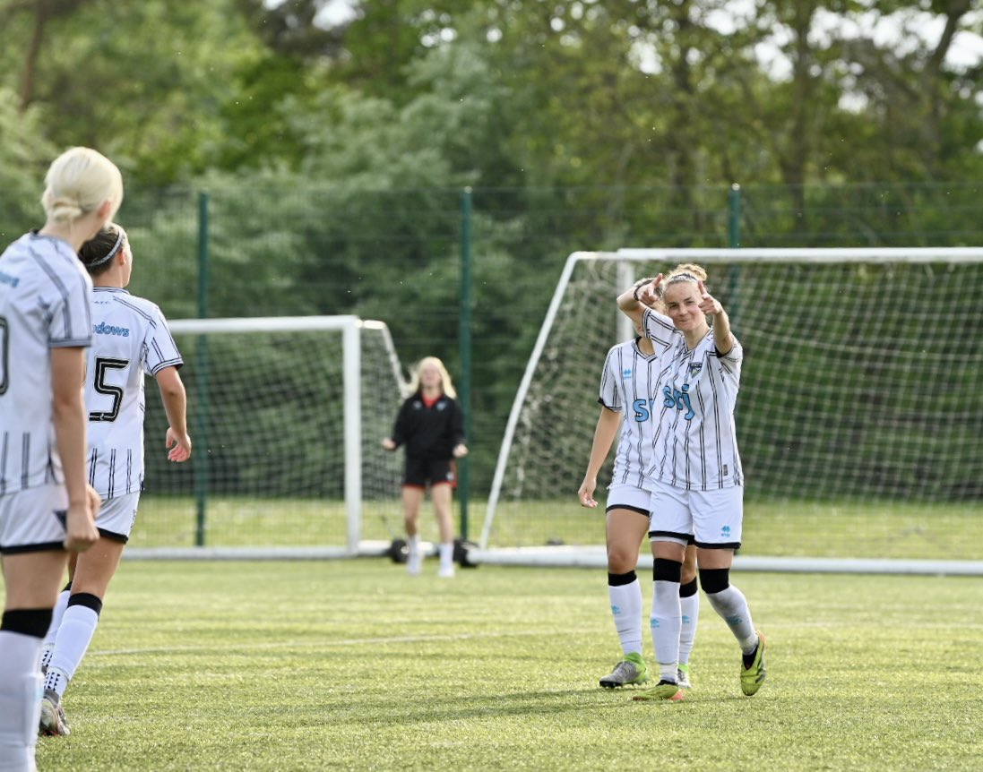 officialdawfc's tweet image. Dibs makes it 3-0 Pars