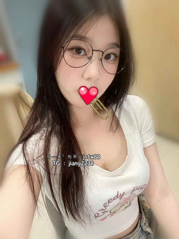 求約窮苦在校眼鏡妹🥵#19歲
#想看脫掉按讚 https://t.co/sDtDnaioSQ