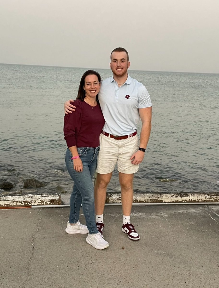 GrayEvans13's tweet image. Happy Mother’s Day to the best Mom anyone could ever ask for. Love you ❤️
@texas_evans