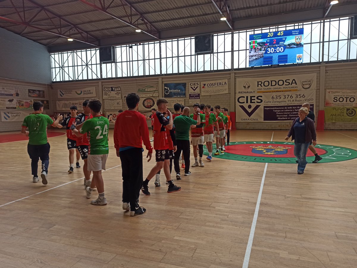 CB_ChapelaWeb's tweet image. Mal día pra os rapaces do xuvenil masculino, que con moitas baixas non puido facer frente ó Novás (20-45).
#imoschapela #vermelloeverde