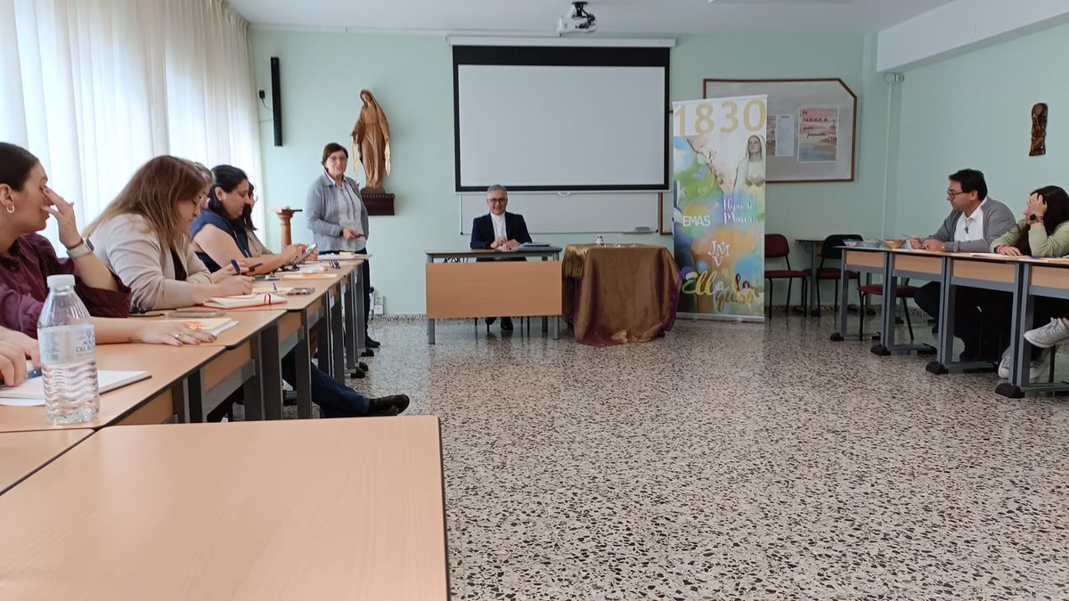 JMV_esp's tweet image. Terminamos el encuentro de Asesores en @IglesiaEnLeon con el obispo de @dtuivigo Gracias!💛🙏