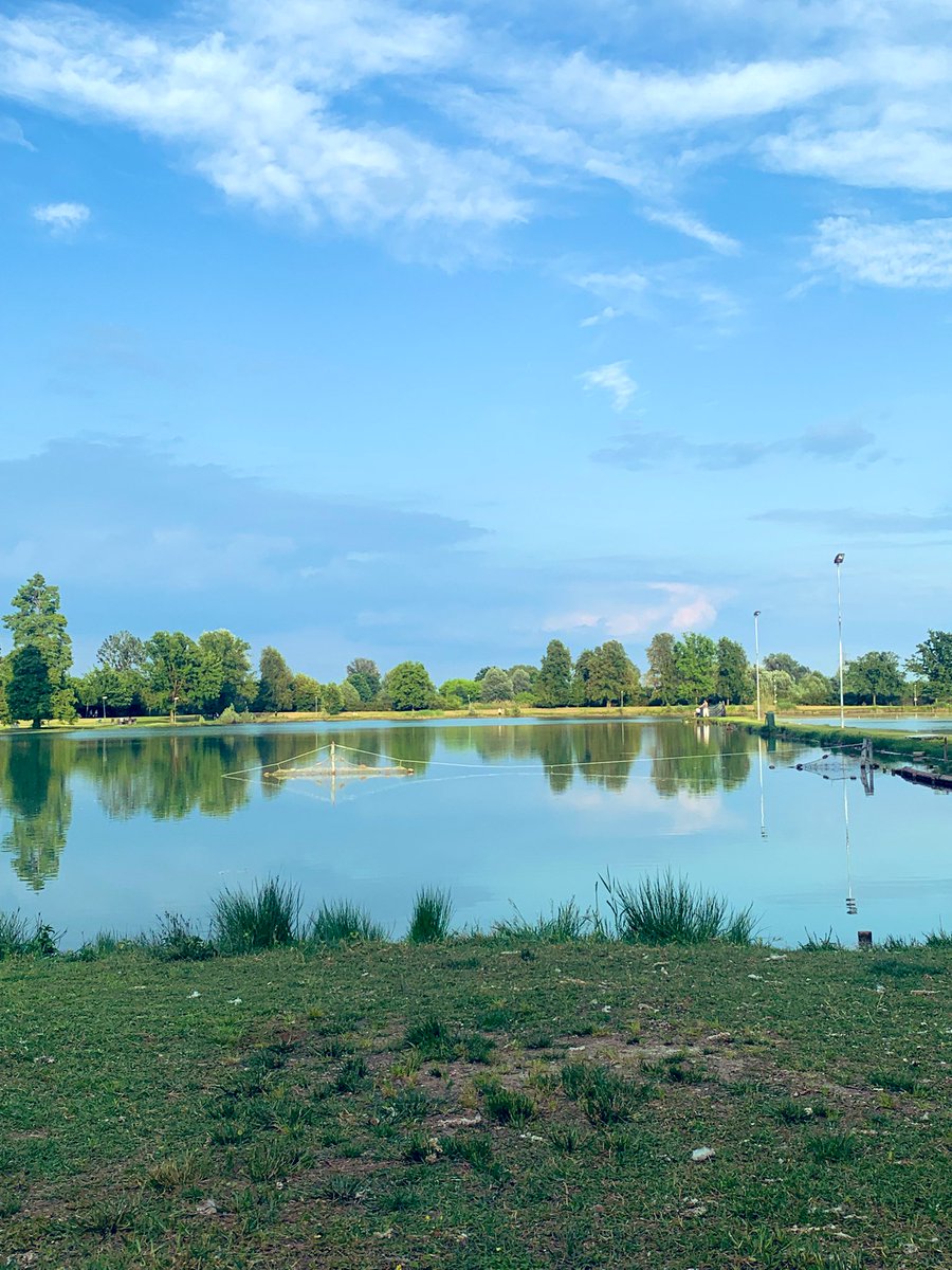 Balık tutmak için önce para veriyoruz balık tutuyoruz sonra tutulan balıkları geri göle atıyoruz.
