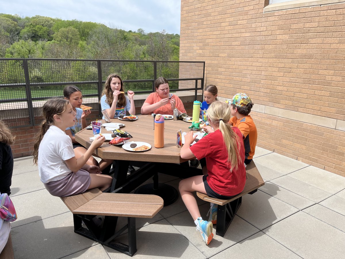 Last week our Student Ambassadors celebrated their year of leadership with a pizza lunch! These student leaders contribute to our school culture by being role models, attending to their school work, and their school jobs. Thank you for making CV a great place to be!