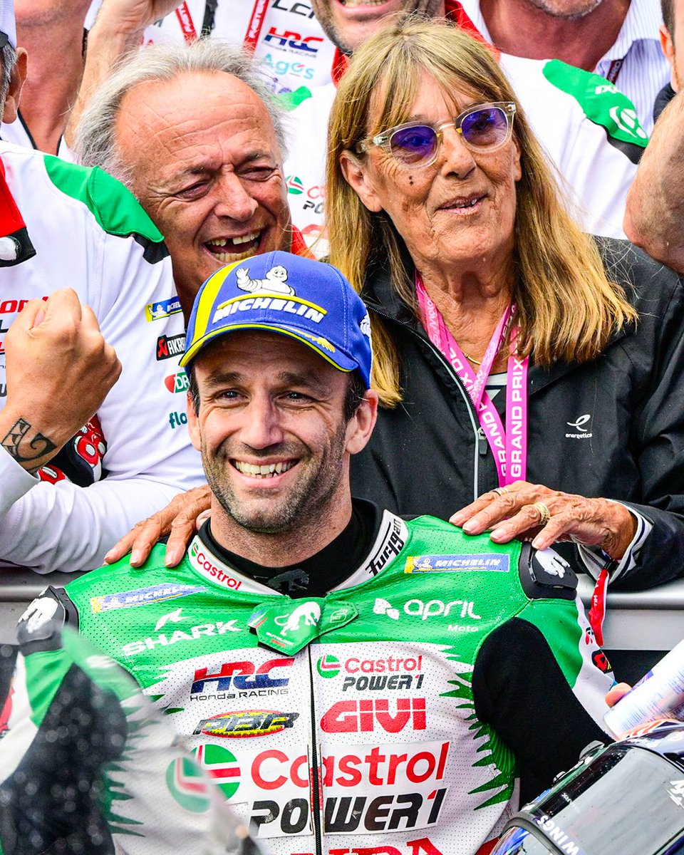 It's the first time Johann Zarco's mum has attended a MotoGP race, and she witnessed him win his home race 🥹 What a story!

#MotoGP #FrenchGP