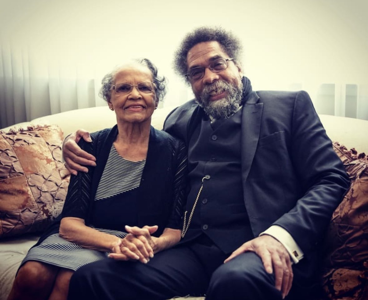 kbla1580's tweet image. They may not wear capes, but they’re the greatest sheroes! 

Happy Mother’s Day from all of us at KBLA Talk 1580! 💐❤️

#kbla1580 #mothersday2025 #tavissmiley #dominiquediprima #cornelwest #jessejacksonjr #niiquartelaiquartey #adrianneshropshire #zowilliams #momsarethebest