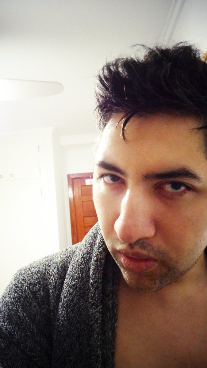 𝗖𝗮𝗽𝗰𝗼𝗺 𝘃𝘀 𝗦𝗡𝗞 | Test Film | 𓍝

So our studio tried an original
style appearance #JoeHigashi 
from SNK, all respect goes to
NEO GEO, and all love for the game
team up of two of the best fighting
game companies to date

Here's how it looked

#masterchannelsfilm