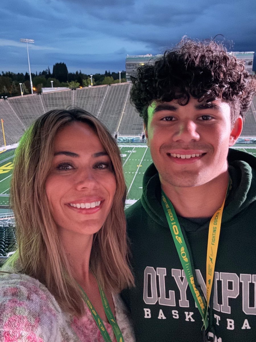 Ngata_Sam's tweet photo. Happy Mother’s day Mom! Without you, I would not be the person I am today or have the opportunity to chase my dreams in football. Thank you for raising Me, Max, Colt, and Bear with love and patients through it all. Love you Mom❤️
#MothersDay #AGTG https://t.co/5wDJIJKD9v