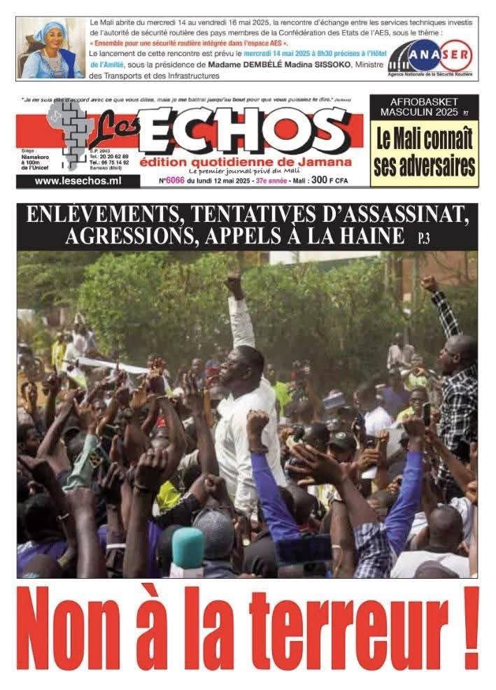 LyAissata223's tweet image. Aujourd’hui pr la 1ère fois de ma vie j’ai véritablemt eu peur pr l’avenir de mon pays qd j’ai suivi des lives Tiktok animés par des jeunes appellant les populations à s’auto-armer pr faire face au phénomène grandissant d’enlèvements commandités. Aux autorités d’agir et bien 🙏🏽