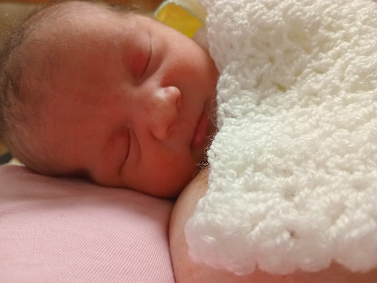 UNA ALEGRIA EN ESTA VIDA, BIENVENIDA OLIVIA (tocó ser el hermano mayor)