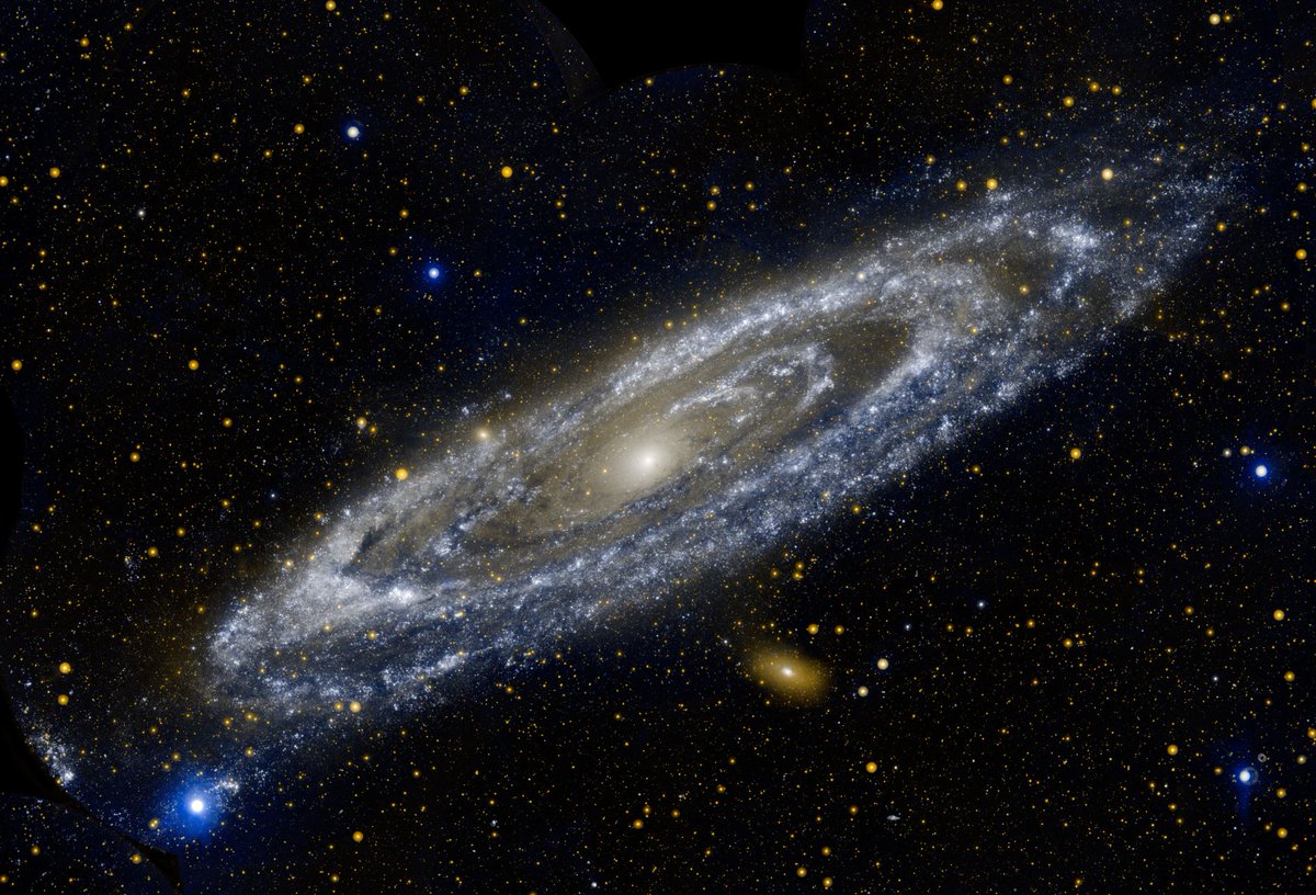 WorldAndScience's tweet image. Here’s a cosmic perspective to ponder: Even if you could travel at the speed of light, it would take over 100,000 years to cross the Milky Way.

And that’s just one galaxy—among hundreds of billions scattered across the observable universe!

(Image Credit: NASA/JPL-Caltech)