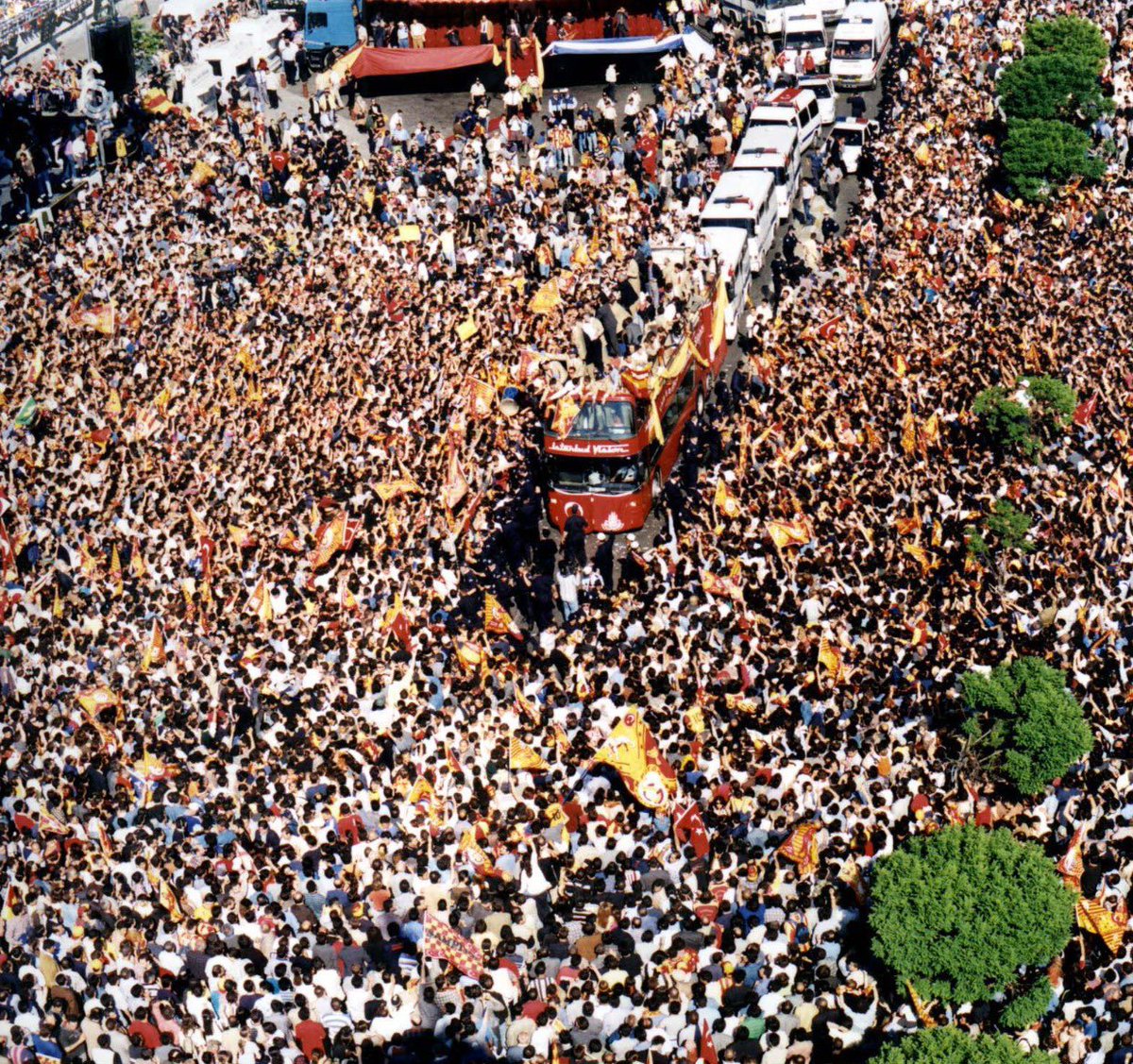 #StayWithUsOsimhen #hedef2