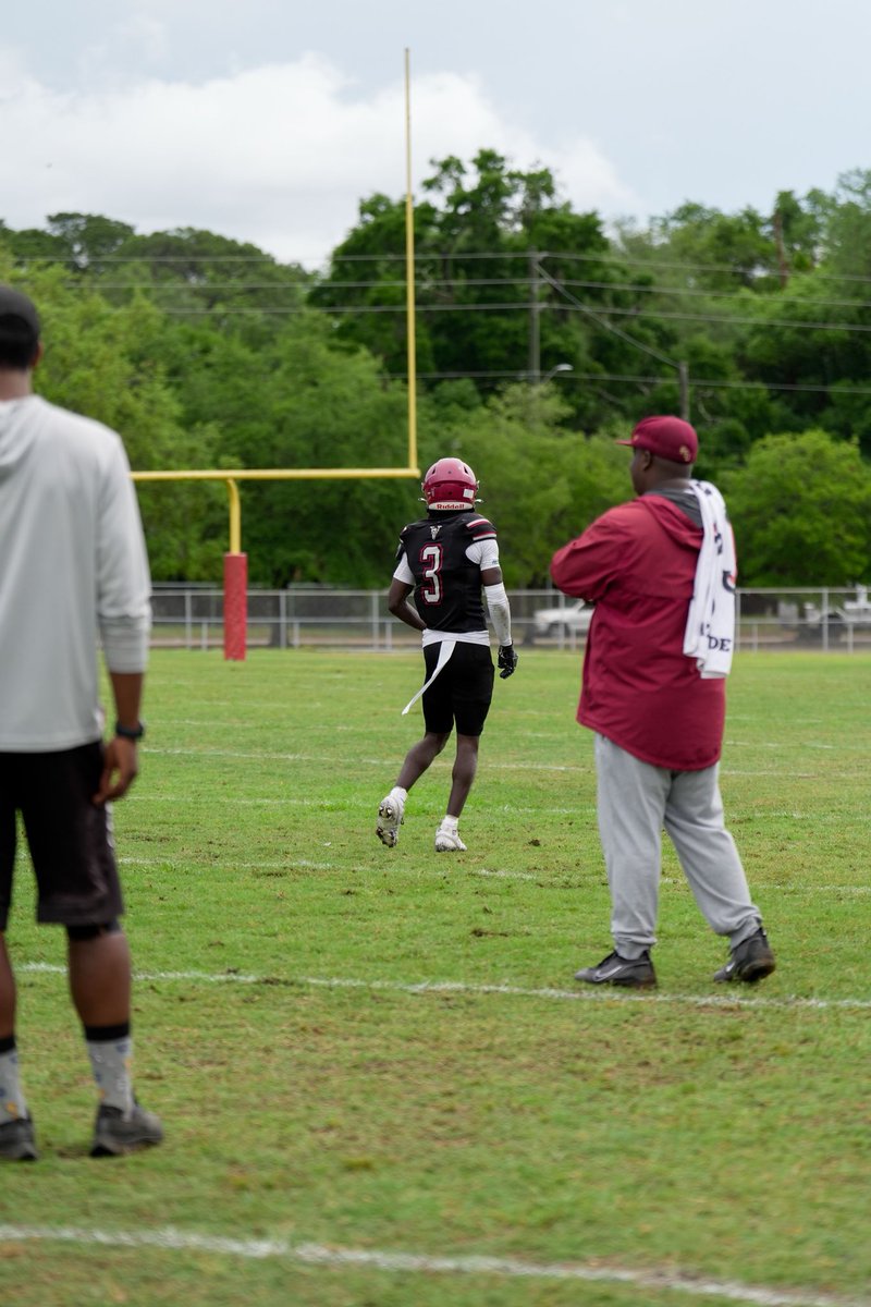 Ziyon butler (@zflashthetruth) on Twitter photo Just been grinding lately enjoying my last spring it’s so much unfinished business to get to I’m just blessed💯 <a href="/CoachParkerCCU/">Bryan Parker</a> <a href="/TyronCarrier/">Tyron Carrier</a> <a href="/KyleWSteinhoff/">Kyle Steinhoff</a> <a href="/bhernyscoutguy/">Brian Herny</a> <a href="/RecruitingBh/">BH Recruiting Assistance</a> <a href="/Coachtimbeck/">Tim Beck</a> <a href="/CoachDJ_WRA/">DJ McCarthy</a> <a href="/Coach_ArtLink/">Art Link</a> Just been grinding lately enjoying my last spring it’s so much unfinished business to get to I’m just blessed💯 <a href="/CoachParkerCCU/">Bryan Parker</a> <a href="/TyronCarrier/">Tyron Carrier</a> <a href="/KyleWSteinhoff/">Kyle Steinhoff</a> <a href="/bhernyscoutguy/">Brian Herny</a> <a href="/RecruitingBh/">BH Recruiting Assistance</a> <a href="/Coachtimbeck/">Tim Beck</a> <a href="/CoachDJ_WRA/">DJ McCarthy</a> <a href="/Coach_ArtLink/">Art Link</a>