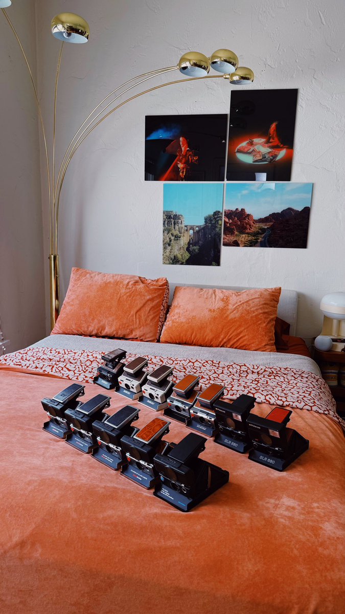 linusnhiscamera's tweet image. my favorite polaroid camera