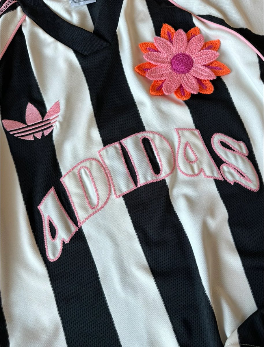 StreetNightLive's tweet photo. Adidas on a great run right now https://t.co/pogzTrGfFG