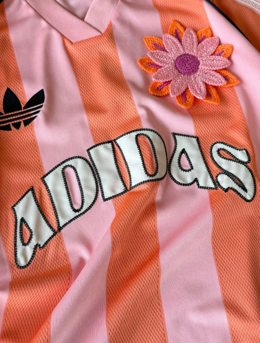 StreetNightLive's tweet photo. Adidas on a great run right now https://t.co/pogzTrGfFG