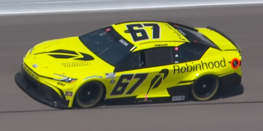 NoContextNyoom's tweet photo. By finishing 13th, Corey Heim has already beat Riley Herbst’s best finish of the season (14th at Texas) in his first Cup start of the year. https://t.co/d2zgL09Ar2