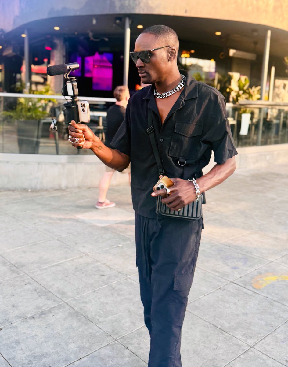 All_About_Andre's tweet image. On location 📍🎥🎬🎞️✨ #ChasingLA S3