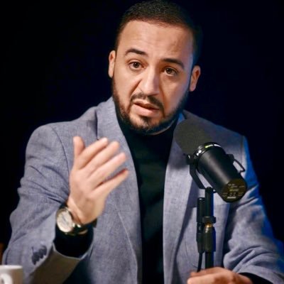 لن نتصالح على الدماء أو نتعاون مع الفاسدين
الأستاذ محمد منتصر عضو المكتب السياسي بميدان
من الطبيعي أننا سنتحدث مع المؤسسة العسكرية ولكن مع العقلاء و مازال هناك شرفاء داخل المؤسسة والتعميم مرفوض ووجود ضباط داخل السجن الحربى من 2013 إلى الآن خير دليل على وجود عقلاء داخل الجيش