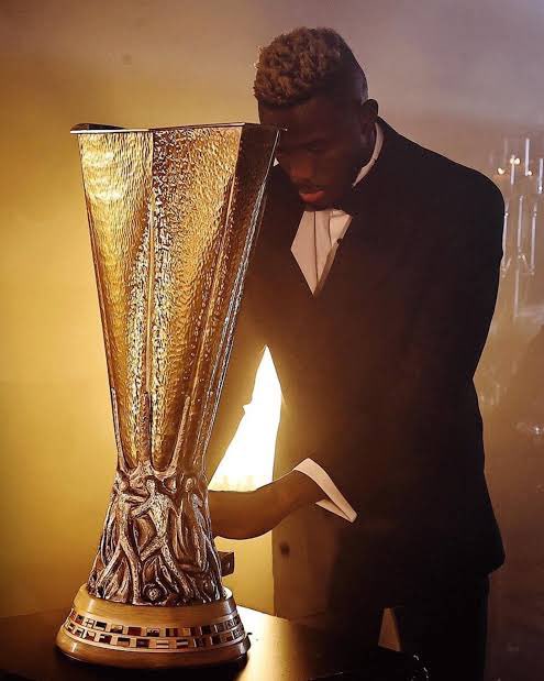 #StayWithUsOsimhen #StayWithUsOsimhen 
“Victor, your passion and power light up the pitch. Galatasaray is not just a club — it’s a family, and you’ve already become one of us. Stay and make history with us!”