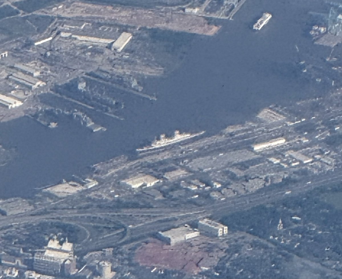 Currently flying over Mobile and able to spot the SS United States from 36,000 feet. What a massive and beautiful ship which will eventually be sunk off the coast of Destin.