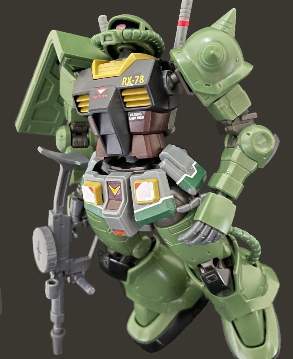 h5IdKi0KPqUMG5E's tweet photo. ハイザックってガンダムとザクをニコイチにしたようなモビルスーツですよね？
そのプロトタイプってガンダムのプロトタイプの胴体にザクの頭と手足を付ければ表現出来そうと思ってやってみたら何となくそれっぽく見えるかも？という。
どうですかねー？

#ハイザック　？　プロトタイプ？
#hizack ？ https://t.co/fUNQm9Xlq1