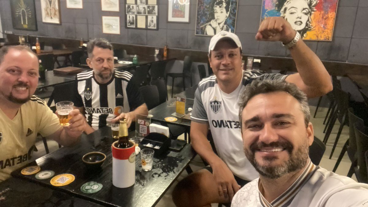 LuizCeGalo's tweet image. VAMUGALOOOOOOOOOOOOOOO
#PraCima