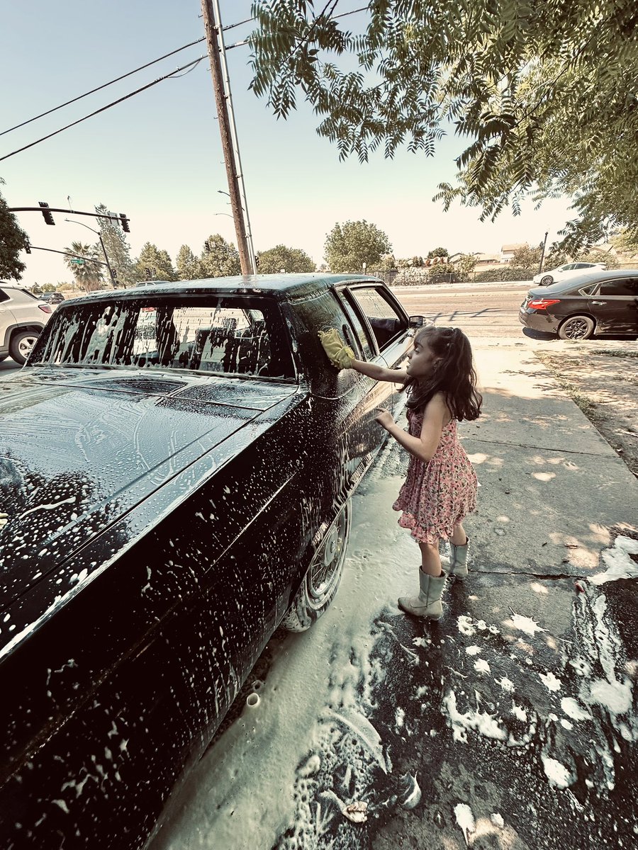 ohalexshot's tweet image. 🤎 Couldn’t ask for more.
She’s hurting some feeling with her FIRST low rider bike at 5 years old.
Outta the 916 baby 🫡