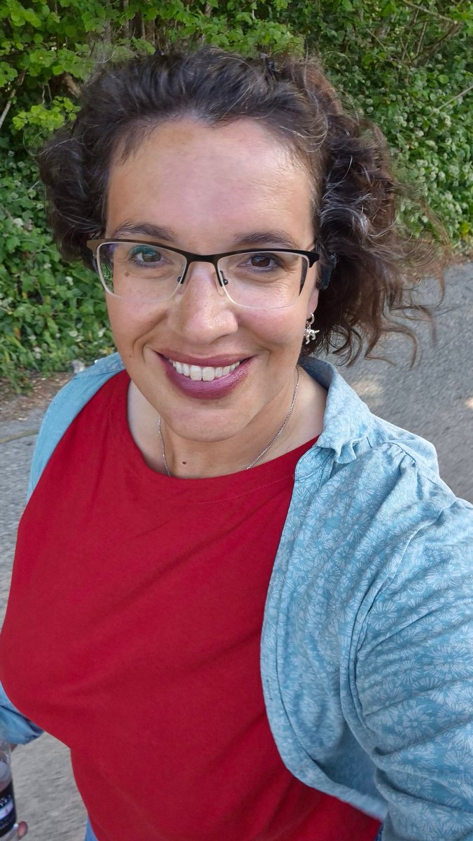 Vix Lowthion π (@vixl) on Twitter photo Love <a href="/MountbattenIW/">Mountbatten Isle of Wight</a> and #WTW2025 marshalling, followed by a practice walk for my Station to Station <a href="/IWWalkingFest/">Isle of Wight Walking Festival</a> event in the morning! Love <a href="/MountbattenIW/">Mountbatten Isle of Wight</a> and #WTW2025 marshalling, followed by a practice walk for my Station to Station <a href="/IWWalkingFest/">Isle of Wight Walking Festival</a> event in the morning!