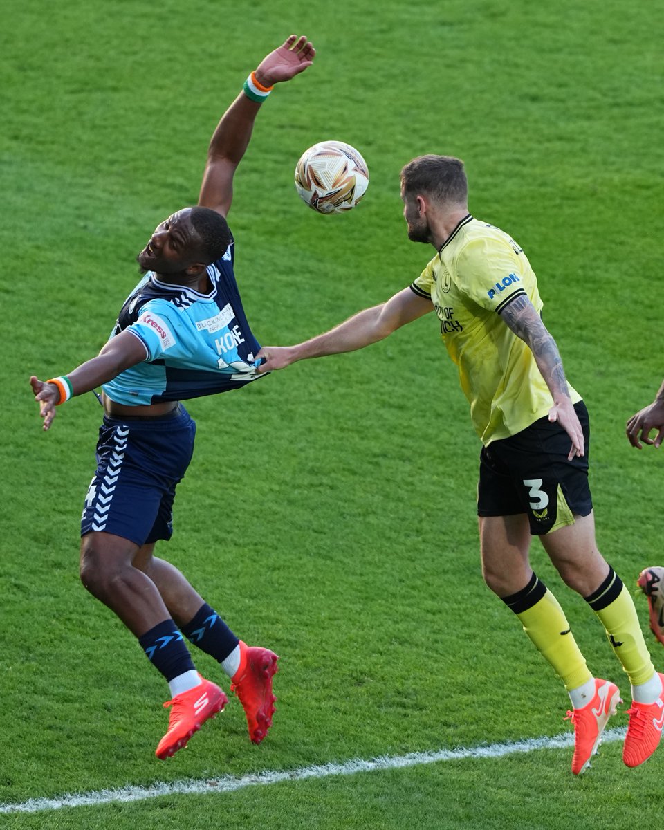 wwfcofficial's tweet photo. ⚔️ The battle intensifies. https://t.co/FiCmbYbuG5