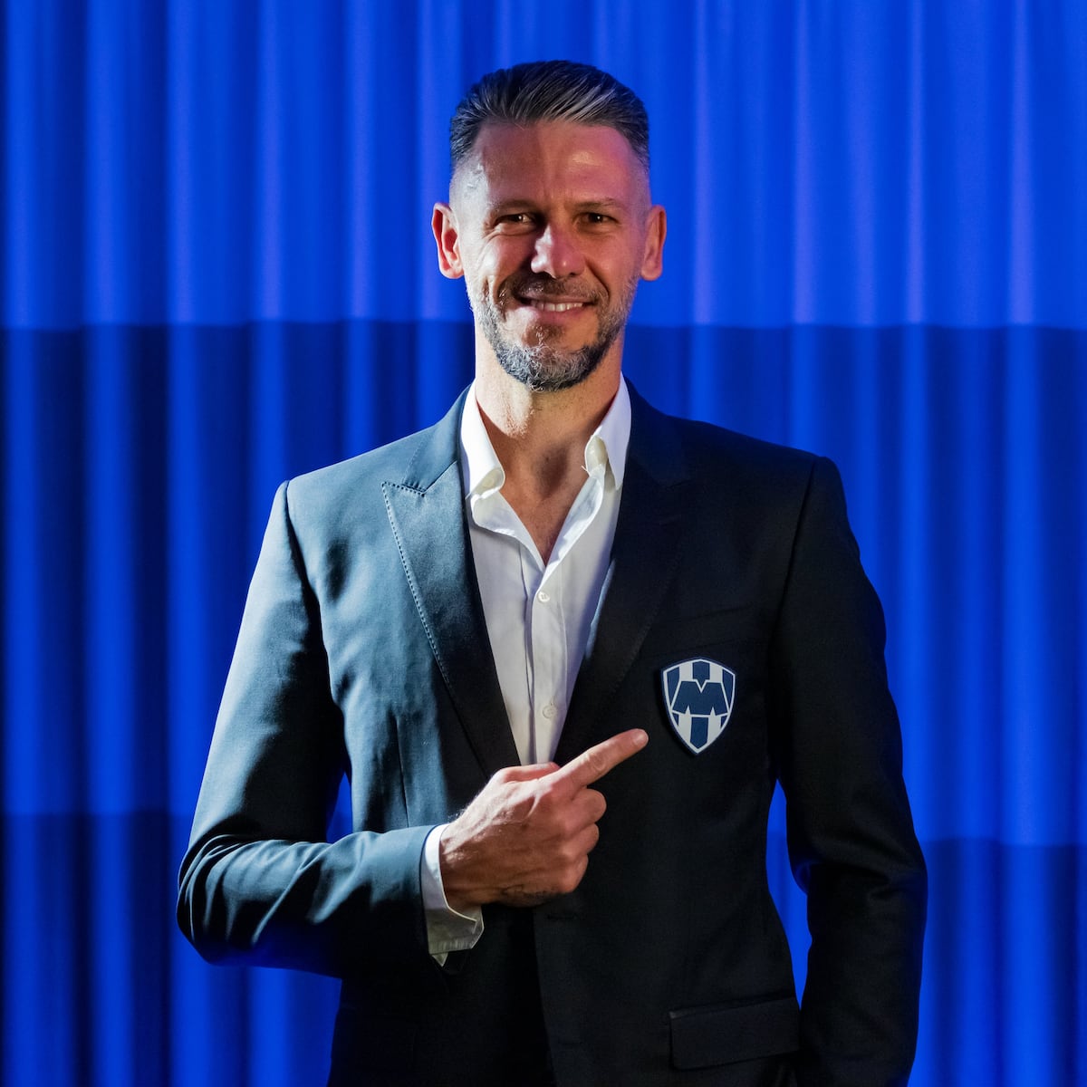 AdriChamp tweet media