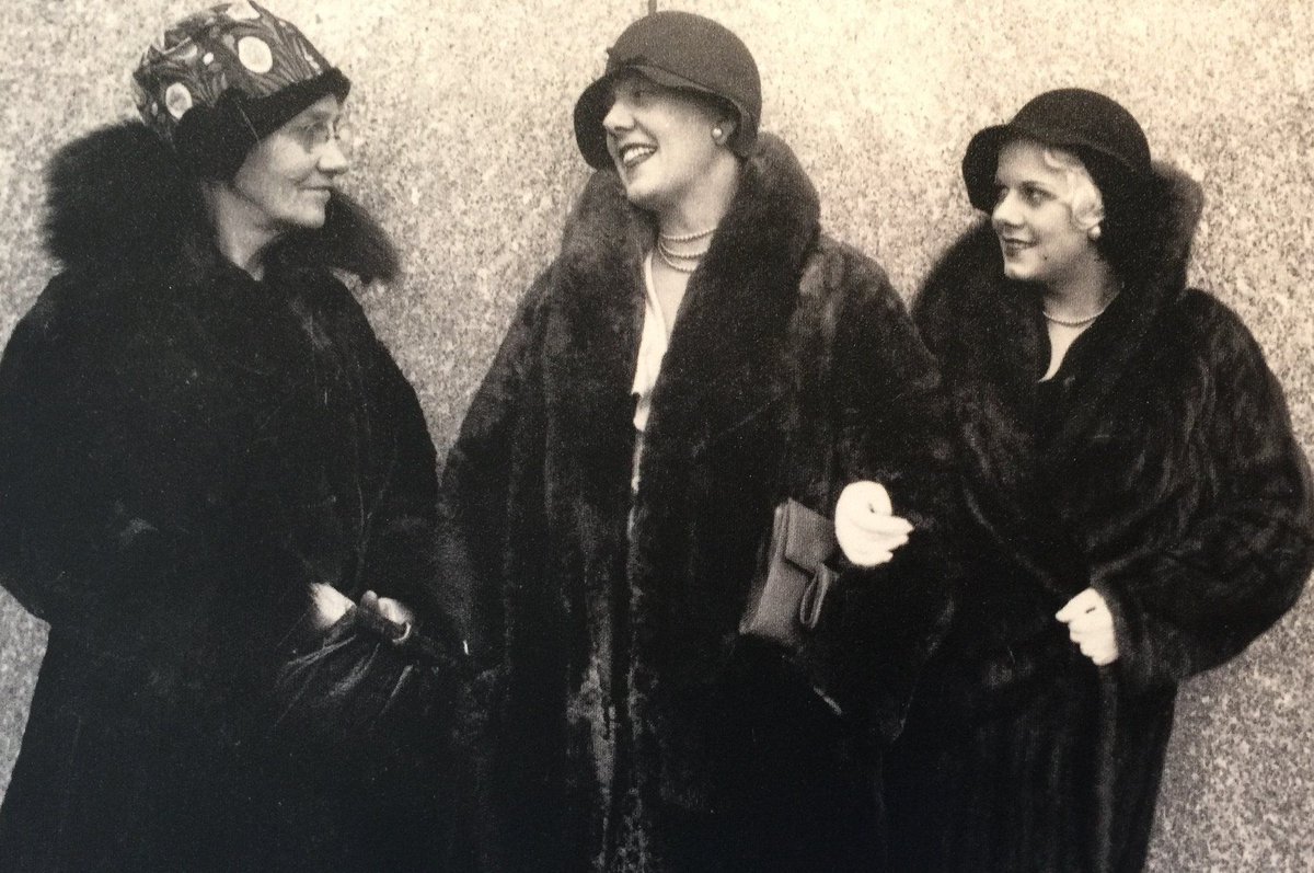 Hollywood legend Jean Harlow (on the right), visiting Union Station with her mother and grandmother. Born in Kansas City in 1911, Jean always considered the city her hometown and frequently returned to visit.