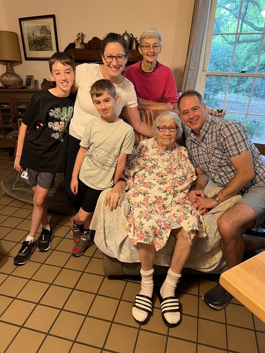 Xavier A. Santiago tweet media