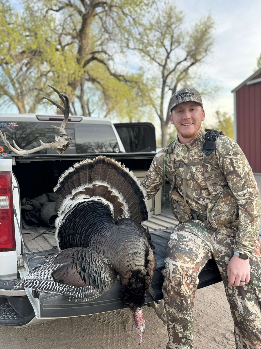 Rightnowar21's tweet photo. Turkey season 2025 has been good to me. I was able to get my first Merriam’s turkey and fill one of my Missouri tags with a beautiful Eastern turkey. There is one more evening hunt, maybe I will fill my second Missouri tag.  I love chasing these birds! https://t.co/t8odjVWYhF